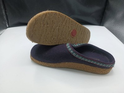 HAFLINGER - Women's GZ Classic Grizzly Slippers, Eggplant, 10 (Moderate Wear)