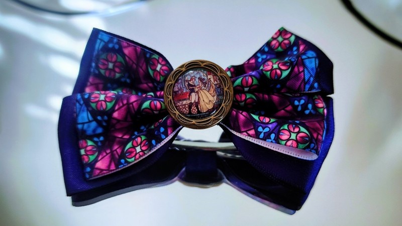 HOT TOPIC Beauty and The BEAST bow 2016 Collectible Stained glass Scene