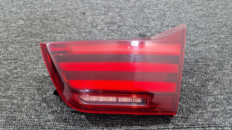 GENUINE BMW 4 SERIES F32 F33 F36 F82 F83 LCI SHADOW LINE REAR TAIL LIGHT SET - image 2 of 4
