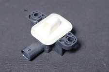A1668210351 Mercedes W166 W246 W176 W117 Crash Sensor Beschleunigungssensor vorn A1668210351 Mercedes W166 W246 W176 W117 Crash Sensor Beschleunigungssensor vorn