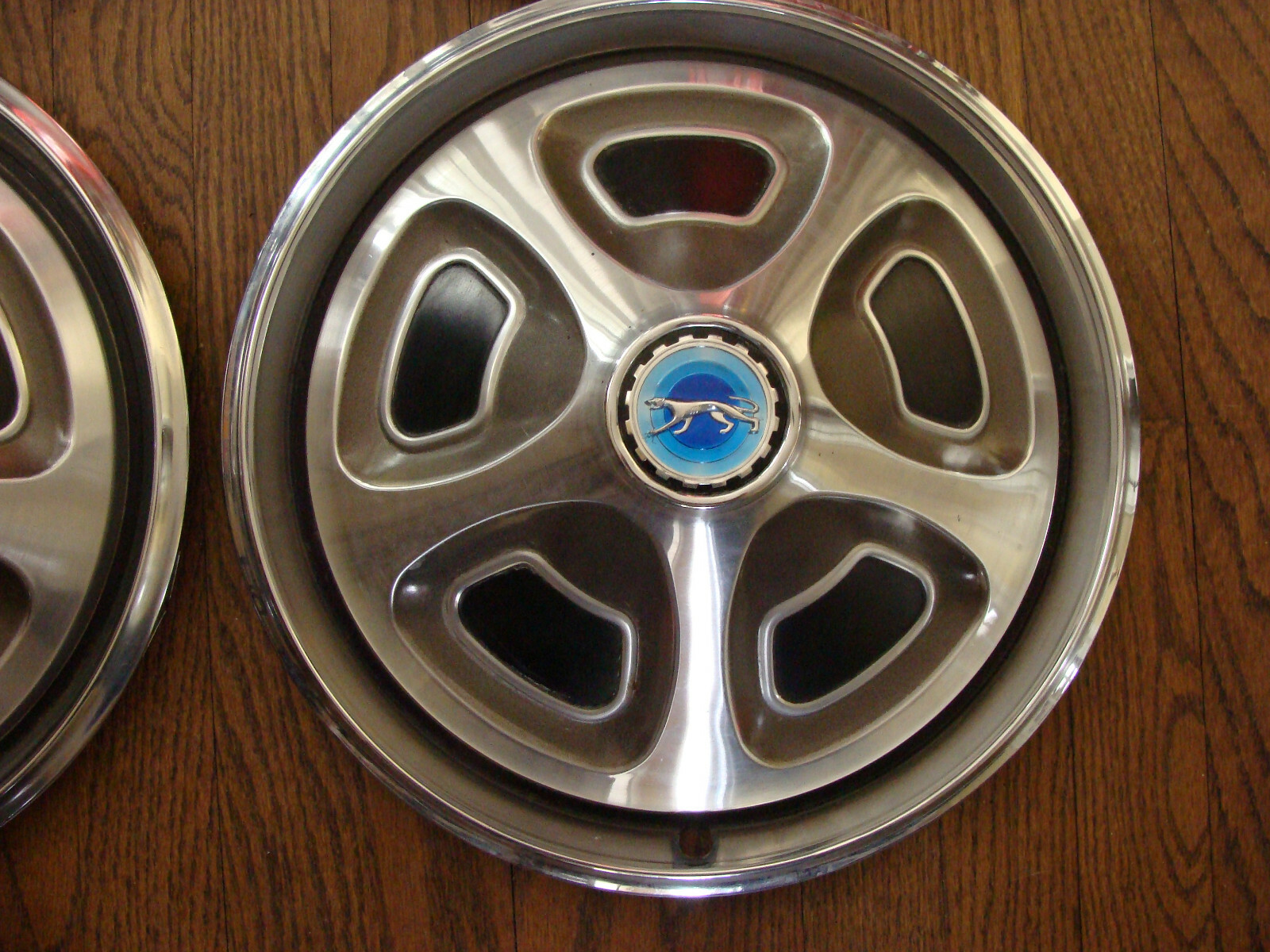 1970 1969 Mercury Cougar Hubcaps / Wheel Covers Set of 4 C9WA 1130 C2