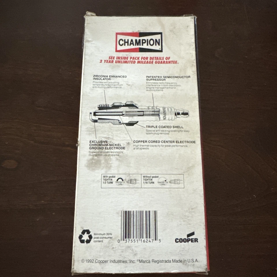 Caja Abierta Con 5 Bujías Izquierdas RV17YC Cobre Plus Champion Bujía Nº25 Foto 2 de 2