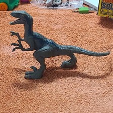 7" JURASSIC WORLD Blue Legacy VELOCIRAPTOR Dinosaur 2017 Mattel
