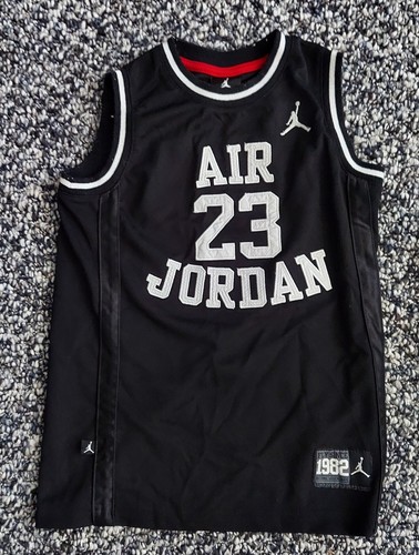 Jordan youth sized wear. 5 pieces all Black. - Picture 6 of 15