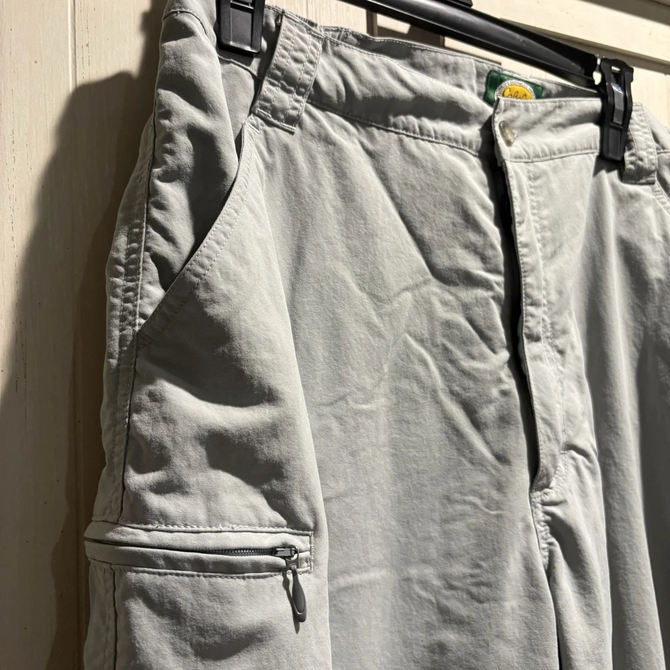 Calça CABELAS feminina cinza carga e externa tamanho 16 náilon - Imagem 4 de 4