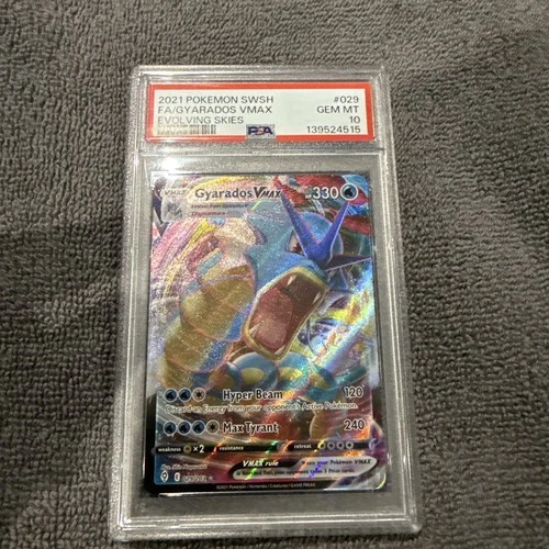 PSA 10 - Gyarados VMAX 029/203 - SWSH07: Evolving Skies Holo - Pokemon TCG