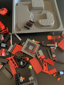 LEGO  Alpha Team: 6776 OGEL Control Center With Baseplate