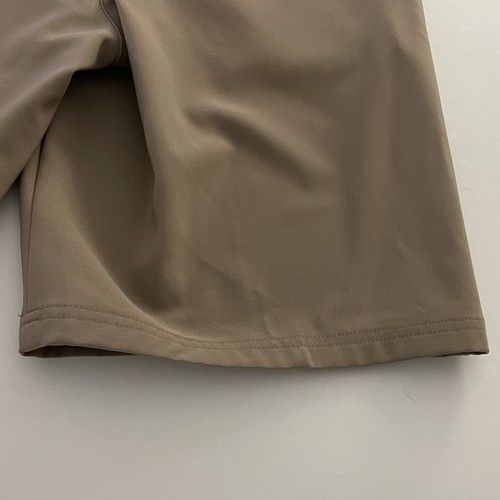 Oakley Womans Golf Shorts Bermuda Hiking Walking 8 Khaki Tan Flat Front Mid-Rise - Picture 11 of 18