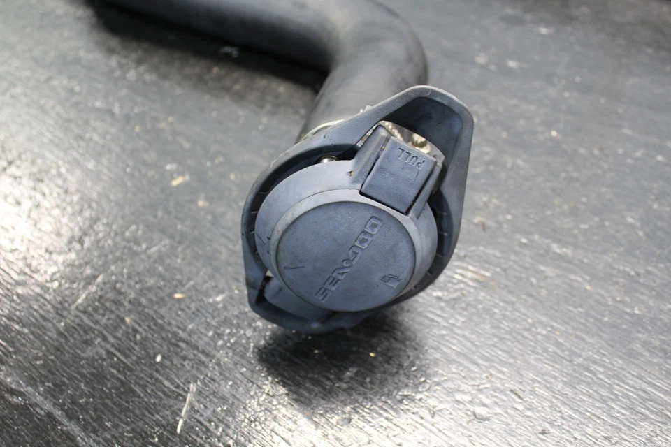 09-11 SEA-DOO GTX 155 215 RXT 260 ПРОБУЖДЕНИЕ SE OEM ТОПЛИВНЫЙ НАПОЛНИТЕЛЬ ШЛАНГ ГАЗОВАЯ КРЫШКА ТРУБЫ 11 - Изображение 2 из 4