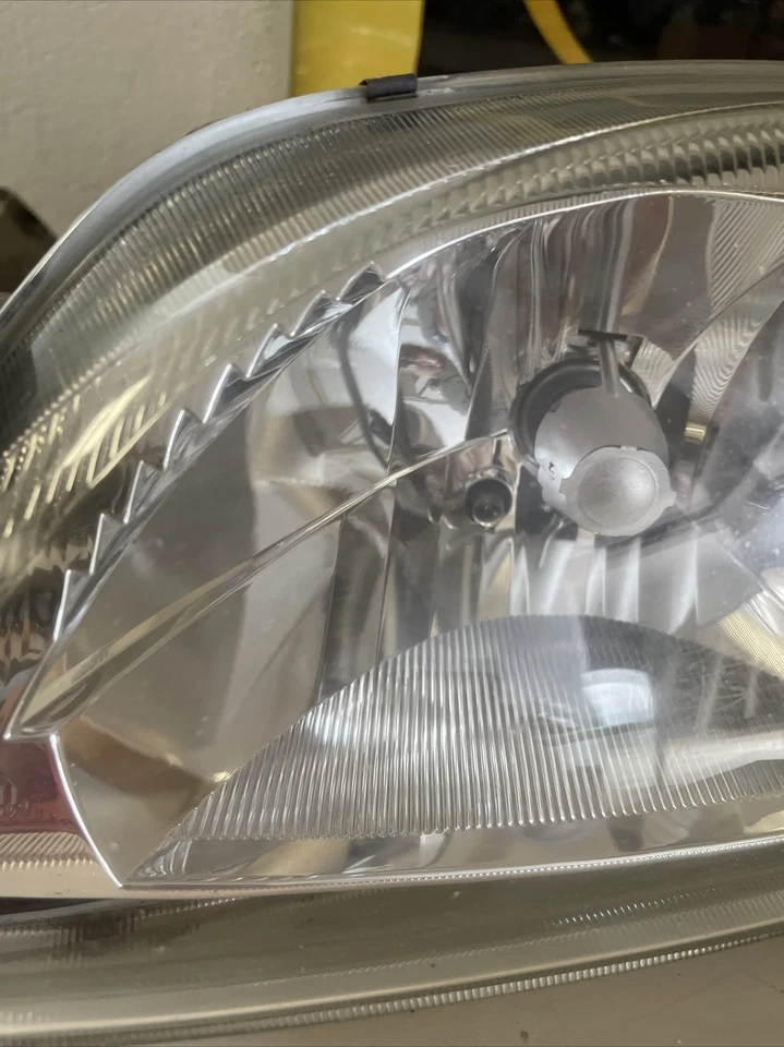 Ford Fiesta JAS JBS original Scheinwerfer links A0301173301 YS6113006EC - Bild 3 von 4