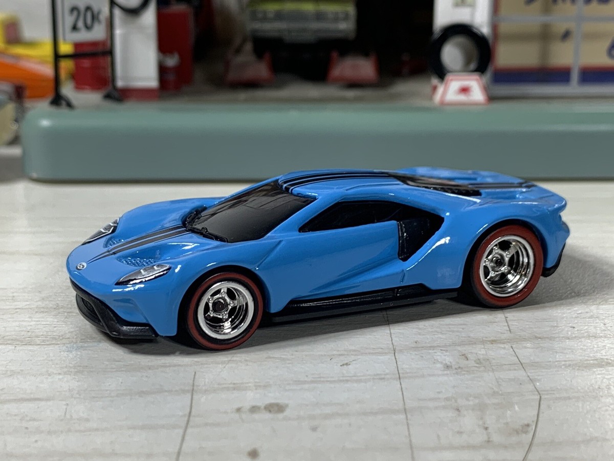 2022 Hot Wheels Blue '17 Ford GT Custom Super Redline Real Riders