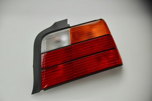 Original BMW 3er Rücklicht Rückleuchte Heckleuchte rechts 1387070/195002B26-4345