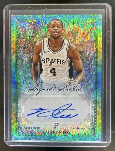 De'Aaron Fox 2025 Topps De'Aaron Fox Holo