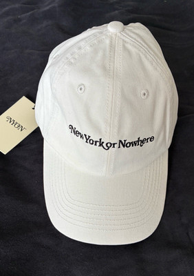 NEW YORK OR NOWHERE ''SIGNATURE'' DAD HAT IN IVORY NEW WITH TAG