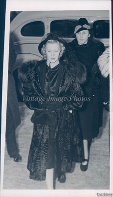 1937 Philadelphia Ray Fabiani Wife Custody Hearing Fur Coat 4X8 Vintage Photo