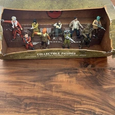 Star Wars Galaxy's Edge The Resistance Collectible Small Action Figure Playset
