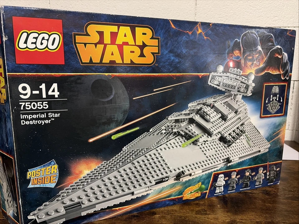 LEGO Star Wars 75055 Imperial Star Destroyer, photo 1 sur 5
