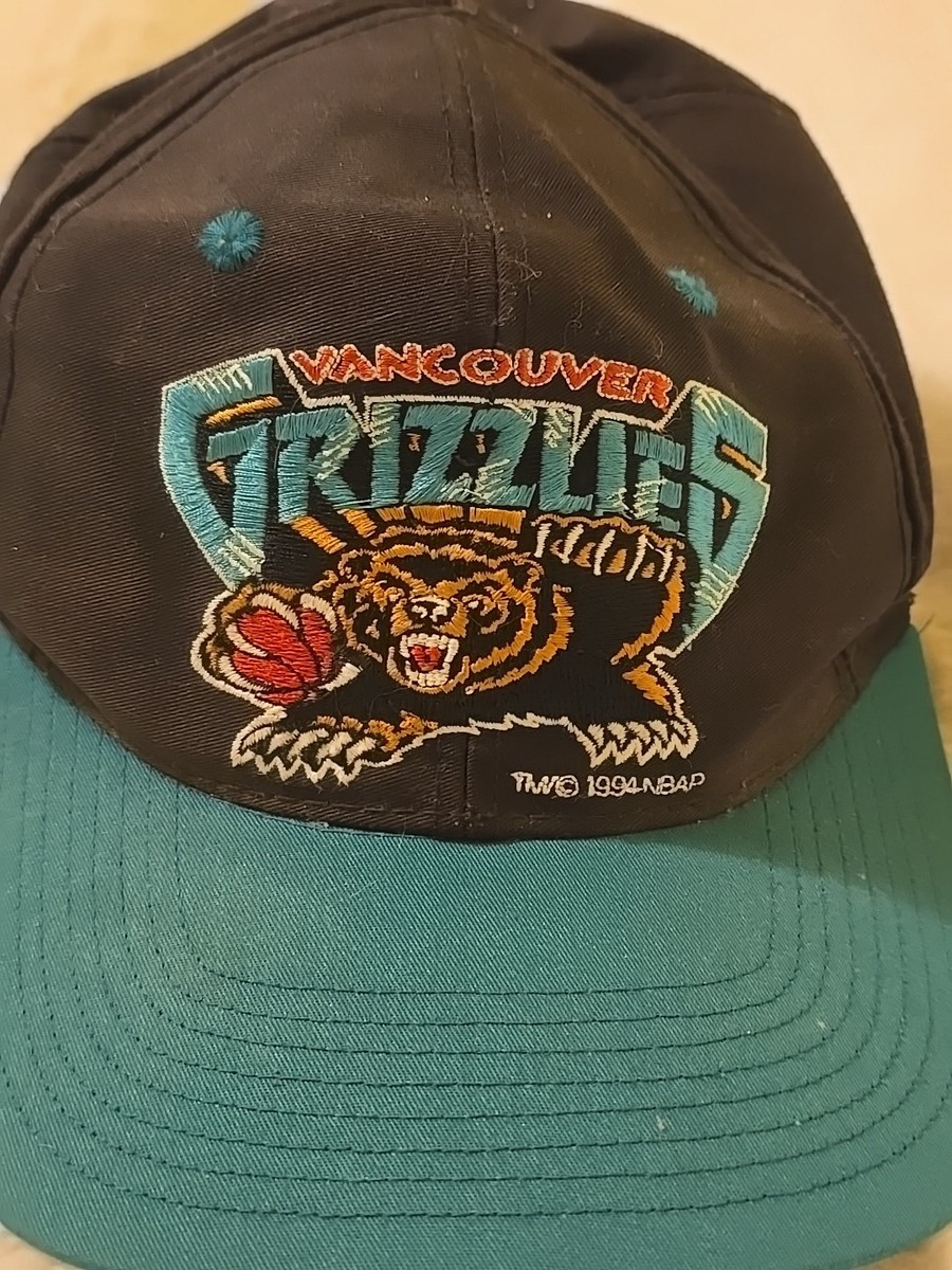 Vintage 1994 Vancouver Grizzlies NBA Snapback Hat Cap Competitor