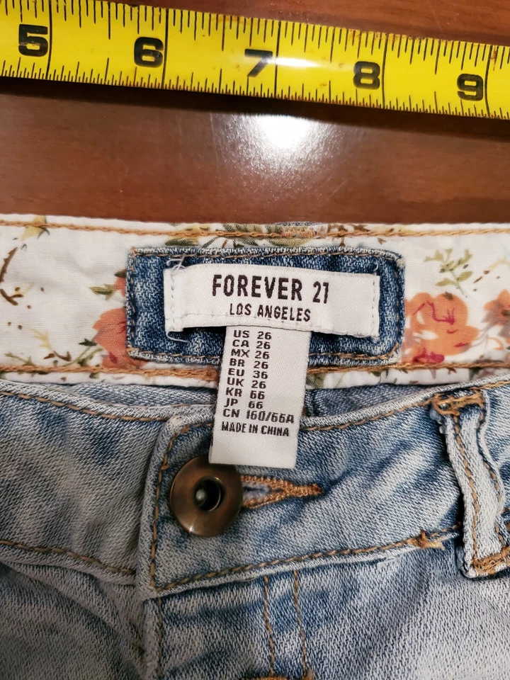 LOTE 3 Pantalones Cortos Para Mujer FOREVER 21 Azul Denim Los Angeles Cintura 26 - Usados en Excelente Condición Mall Store Foto 4 de 4