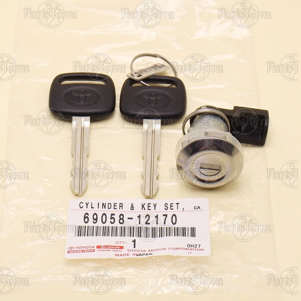 Genuine OEM Toyota COROLLA T100 Fuel Filler Lid Lock Cylinder w/ Key 69058-12170 - Изображение 3 из 4