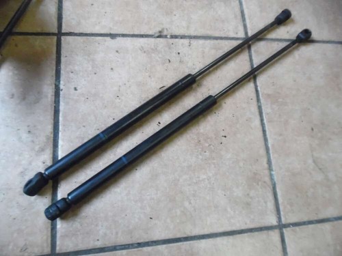 VW Golf III Heckklappendämpfer Gasdruckdämpfer 1H6827550A