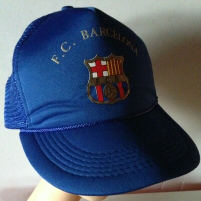 Casquette écusson et lettres du FC Barcelone – Barça Official