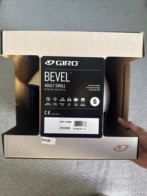Giro Bevel Snow Helmet White Size Adult Small 52-55.5cm In Box