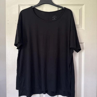 Women’s Nike Dry Fit T-shirt XL - Image 1 of 4