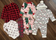 Baby Girls 6-9 Month Christmas Clothing Lot EUC Carters, Chickpea Pajamas Outfit