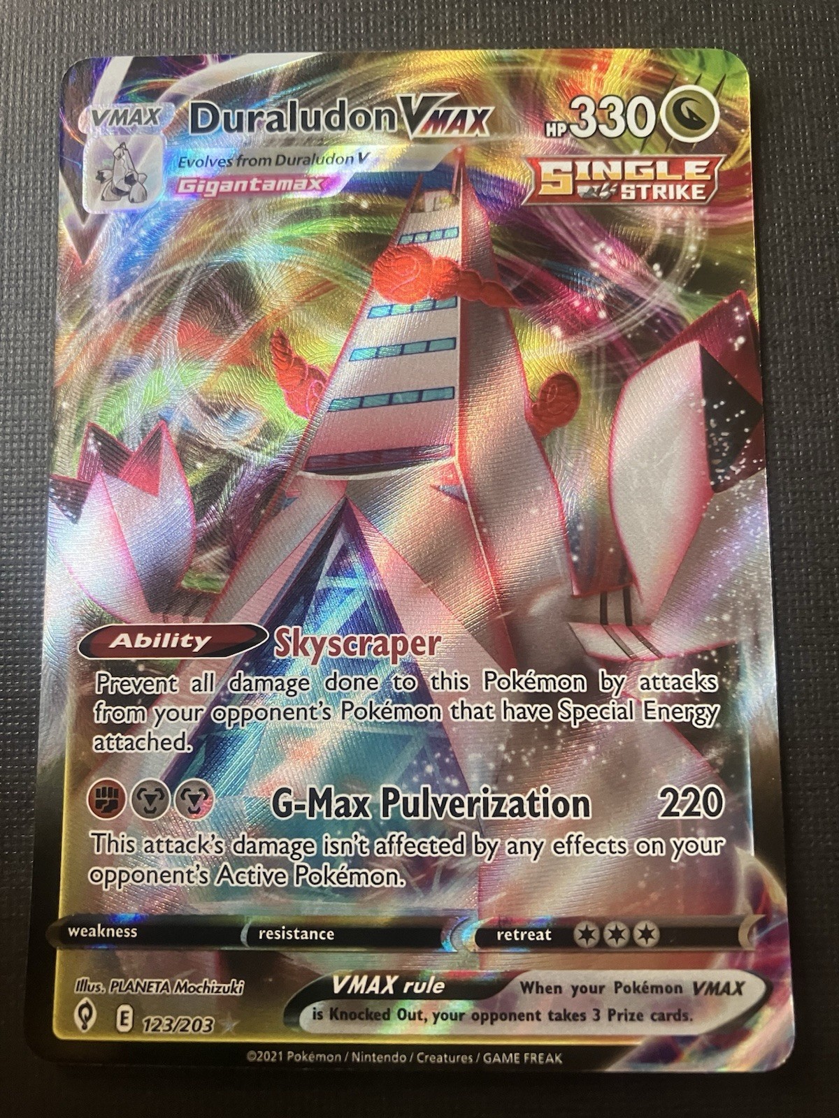 Duraludon VMAX 123/203 Ultra Rare Holo SWSH07: Pokemon Evolving Skies NM