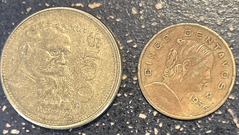Lot Of 2 Mexican Coins - Mexico