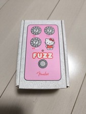 Fender Hello Kitty Fuzz Pedal effet guitare rose utilisé du JAPON