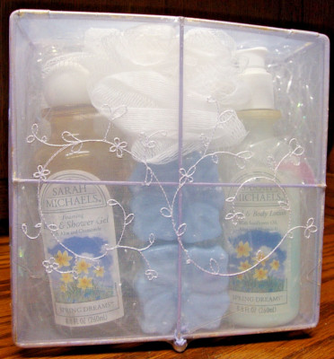 2001 HTF Sarah Michaels Chiffon Square Gift Box-Shower Gel-Body Lotion-Soaps i30