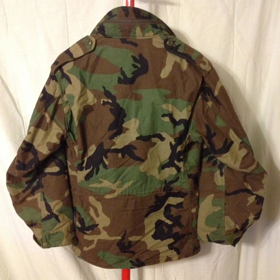 Vintage Cold Weather Woodland Camo Outfit. Coat, Pants, Hat. Size Small To Med. - Image 3 of 4