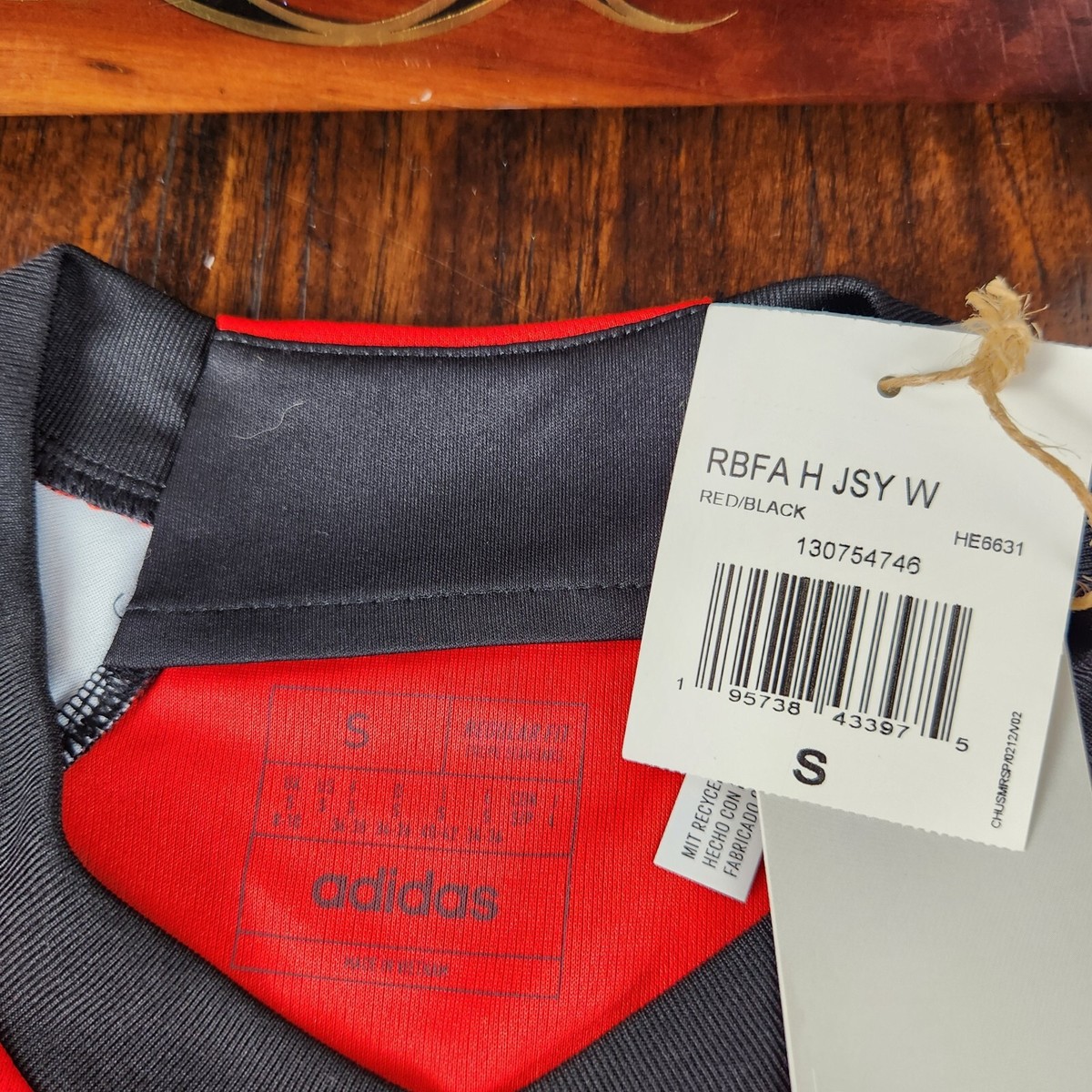 にょー専用 Adidas x Parley Padded Bib Cycling Shorts Green HM3159 Women's