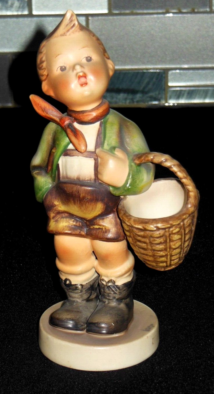 Goebel Hummel Figurine 6-7/8" TALL VILLAGE BOY TMK 2 #51 FULL BEE MARK NO DAMAGE