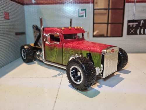 Fast And Furious Peterbilt 2019 32089 Hobbs Shaw 1:24 Jada Scale Model BNIB - Picture 6 of 8