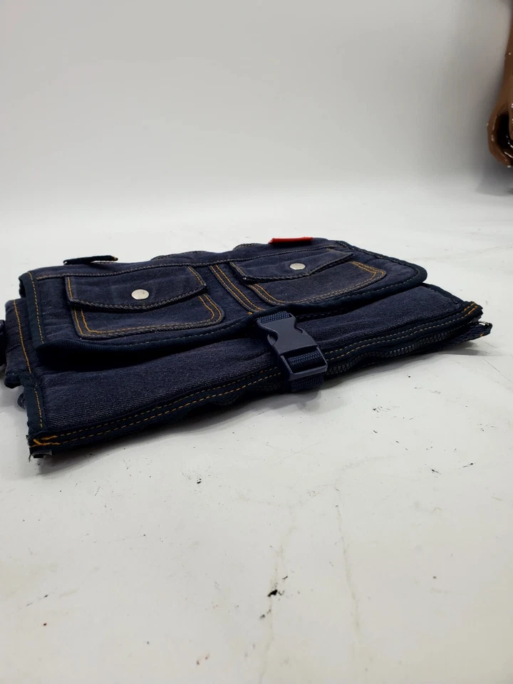 Almohadilla cambiadora de pañales portátil para bebé SKIP HOP alfombrilla bolsillos de mezclilla Foto 2 de 4