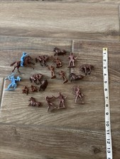 Tim Mee Toys Vintage Indian Cowboy Figures 1960  s Plastic Brown Blue