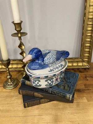 Vintage Keramik blau-weiß/rosa kleine Ententerrine mit Deckel
