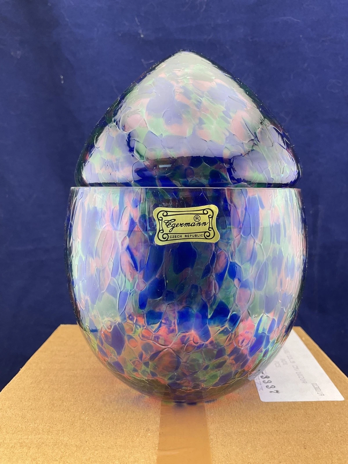multi coloe end of day look egg shape jar Egermann