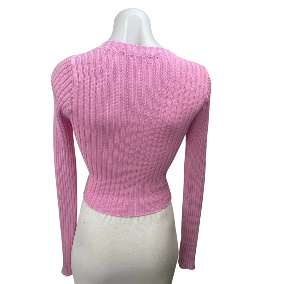 Suéter corto de manga larga tejido acanalado rosa Brandy Melville para mujer talla S Foto 2 de 4