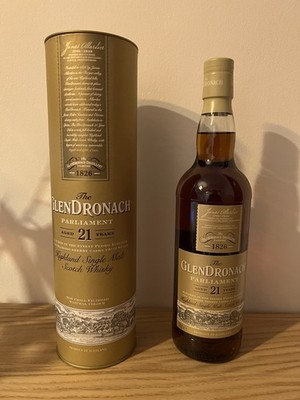 Glendronach 21 Jahre Parliament alte Abfüllung 2019 = Mindestens 24 Jahre