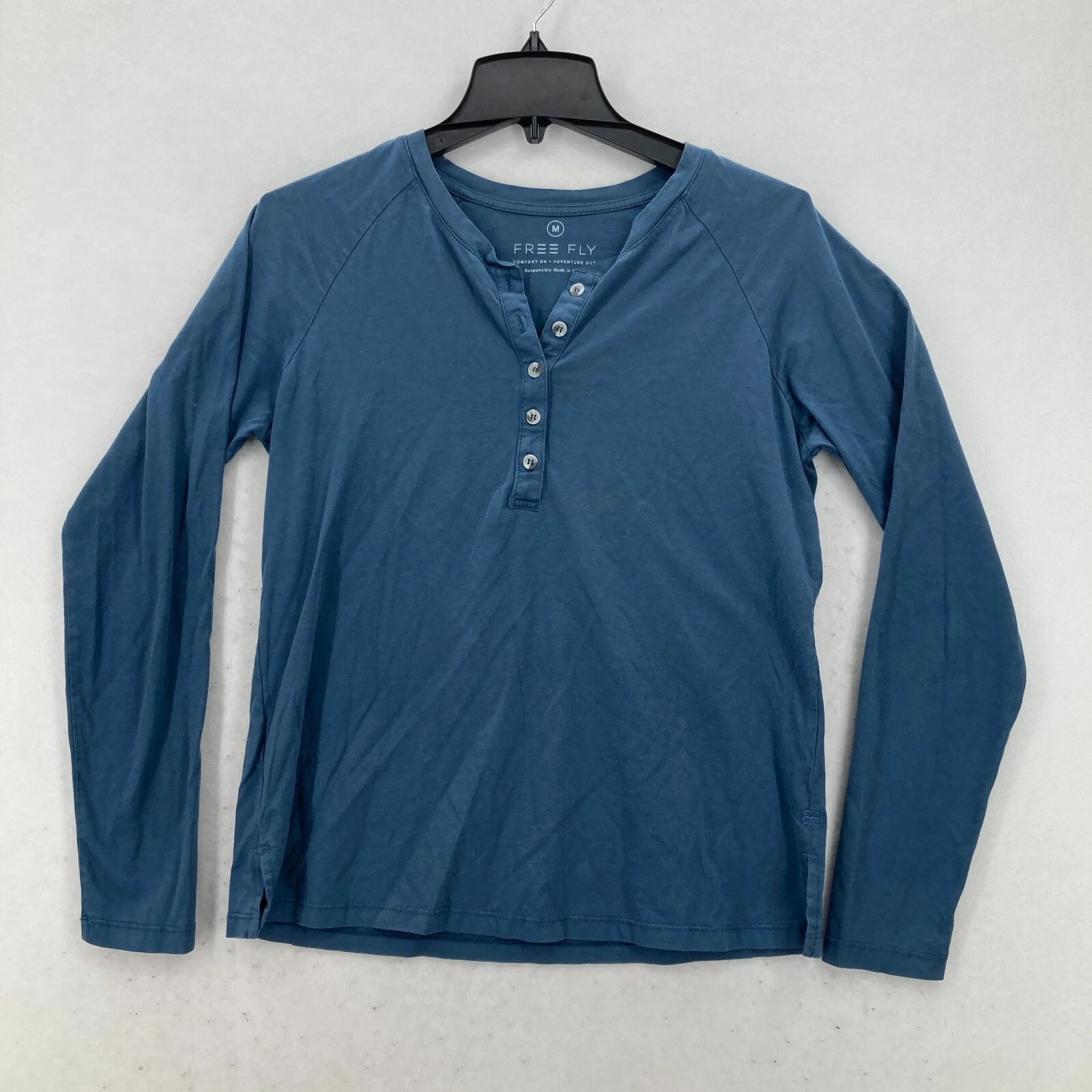 Free Fly Henley Long Sleeve T Shirt Mens Medium Blue Bamboo Fishing Travel Camp