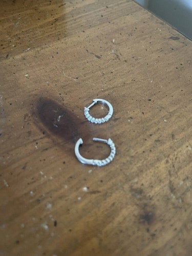 Real 14K White Gold Tiny Hoop Huggie Earrings 0.27CT Round Cut Natural Diamond - Picture 4 of 9