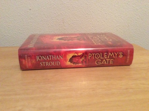 Autografato Jonathan Stroud -ptolemy's Gate HC UK 1st/1st Bartimaeus Trilogia+ - Picture 5 of 11