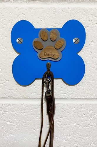 Personalised Dog Lead Hanger Lead Collar Paw Hook Wall MDF With Screws and Hooks - Picture 7 of 9