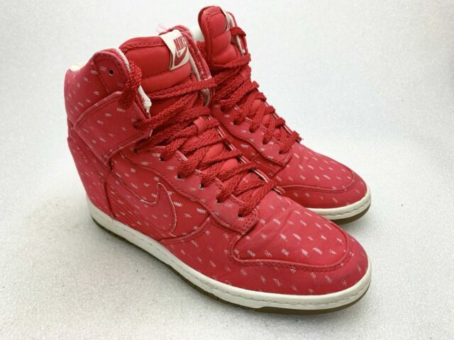 red nike sky high dunks