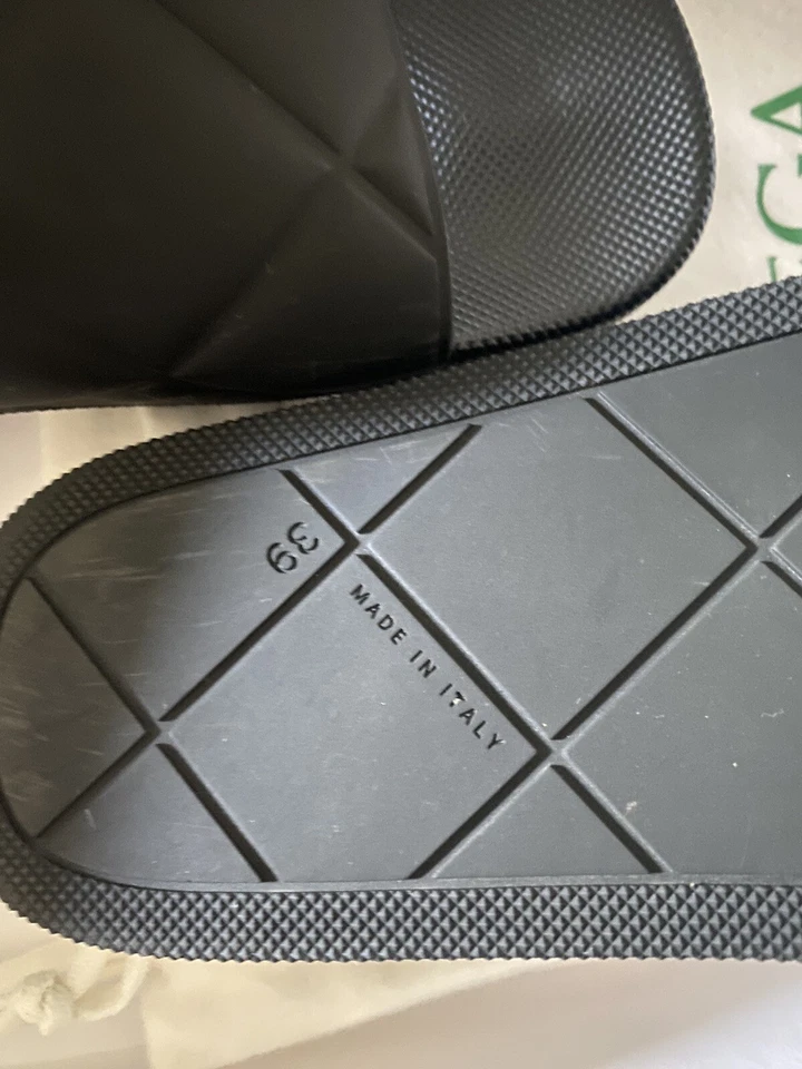 Bottega Veneta Quilted Rubber Pool Slides Black Authentic Box Dust Bags - Sz 39 - image 4 of 4