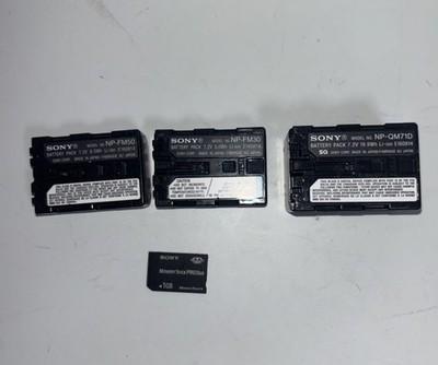 Sony NP-FM50,30 Li-ion Battery 7.2V 8.5Wh 1x Sony NP-QM71D Infolithium Batteries
